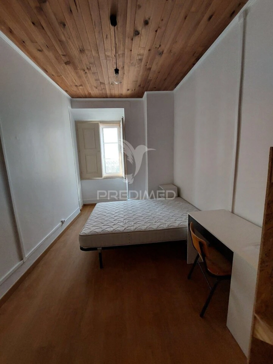 Moradia T8 para Venda em Sé e São Lourenço Foto 21