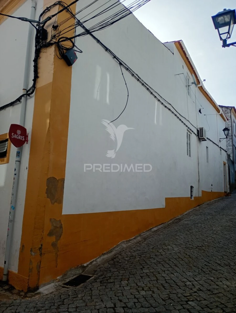 Moradia T8 para Venda em Sé e São Lourenço Foto 2