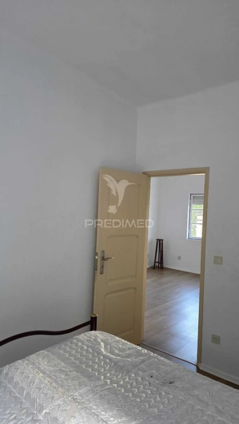 Apartamento T3 para Venda em Alcobaça e Vestiaria