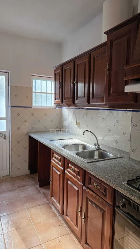 Apartamento T3 para Venda em Alcobaça e Vestiaria