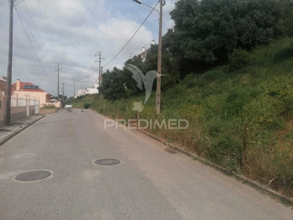 Terreno para Venda em Alverca do Ribatejo e Sobralinho Foto 2