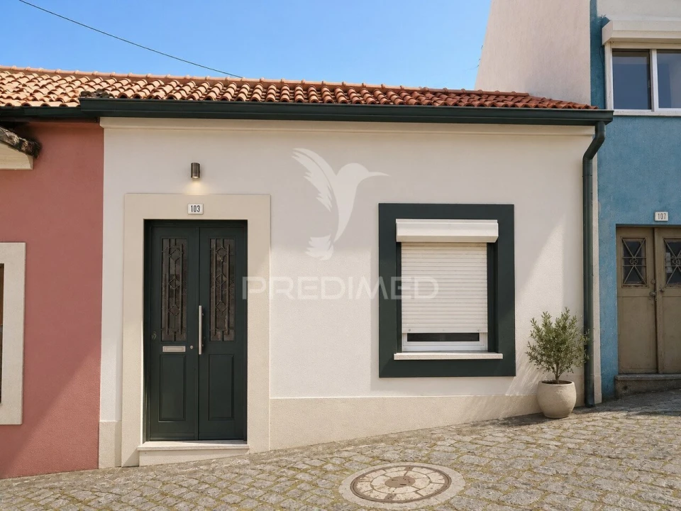 Moradia T1 para Venda em Oliveira do Douro Foto 1