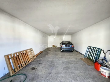 Garagem para Venda em Castro Verde e Casével