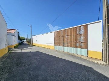 Garagem para Venda em Castro Verde e Casével