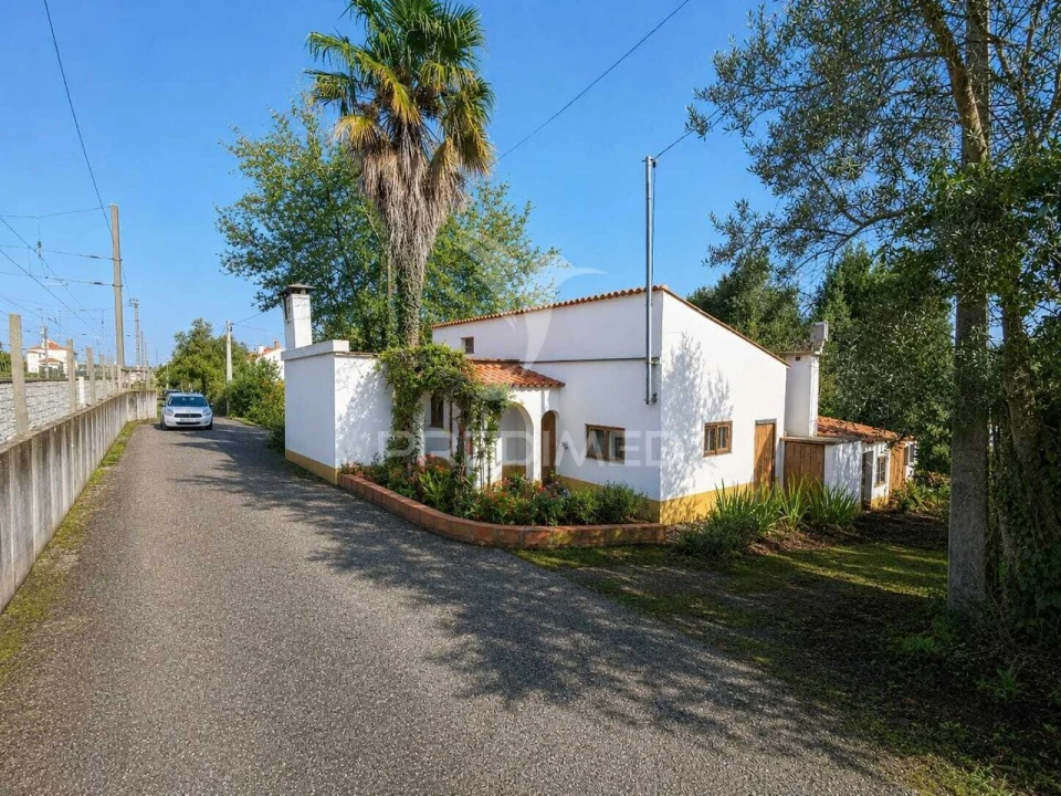 Moradia T1 para Venda em Olaia e Paço Foto 1