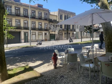 Loja para Arrendamento em Cedofeita, Santo Ildefonso, Sé, Miragaia, São Nicolau e Vitória