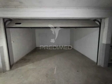 Garagem para Arrendamento em Setubal (São Sebastião)
