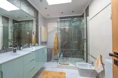 Quinta T4 para Venda em Perafita, Lavra e Santa Cruz do Bispo