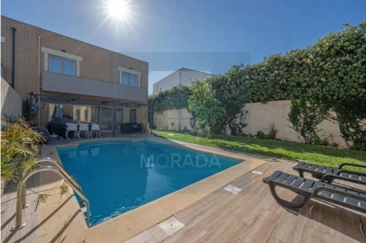 Quinta T4 para Venda em Perafita, Lavra e Santa Cruz do Bispo