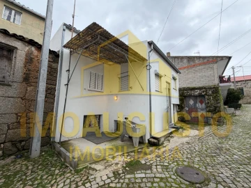 Moradia T2 para Venda em Porto da Carne