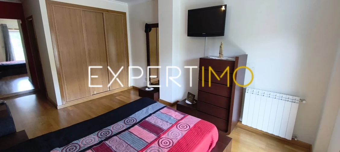 Apartamento T3 para Venda em Sé, Santa Maria e Meixedo Foto 2