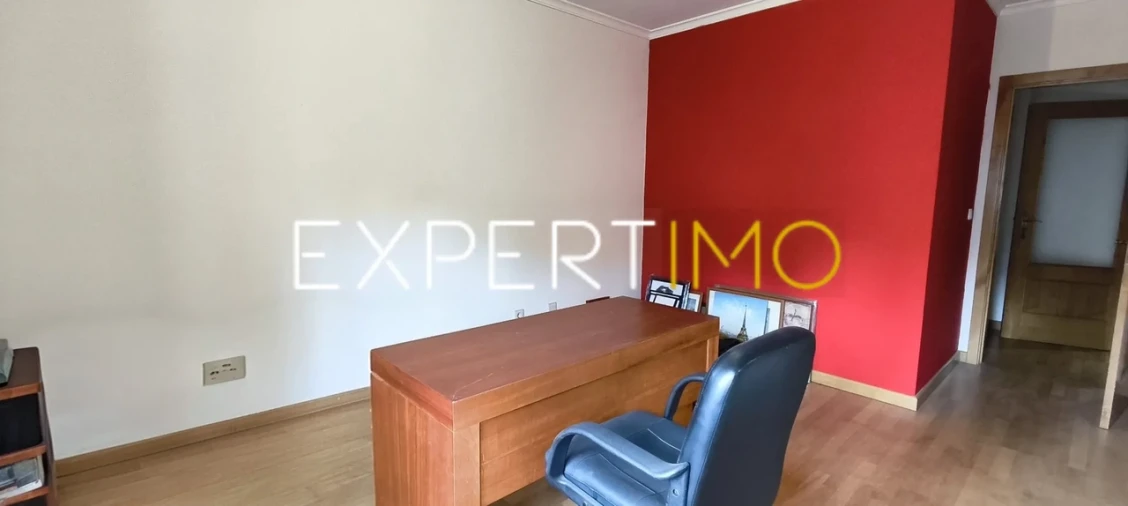 Apartamento T3 para Venda em Sé, Santa Maria e Meixedo Foto 8