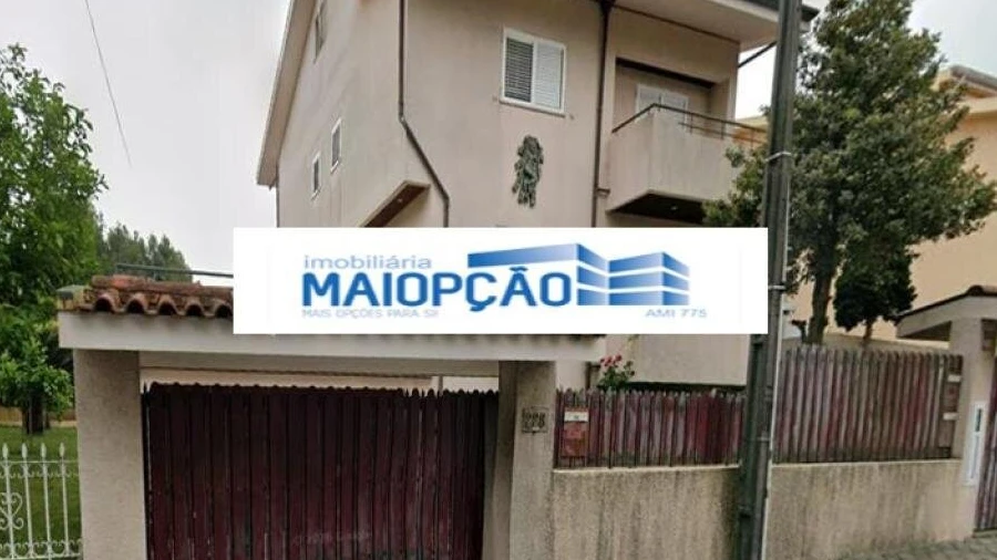 Moradia T3 para Venda em Canelas