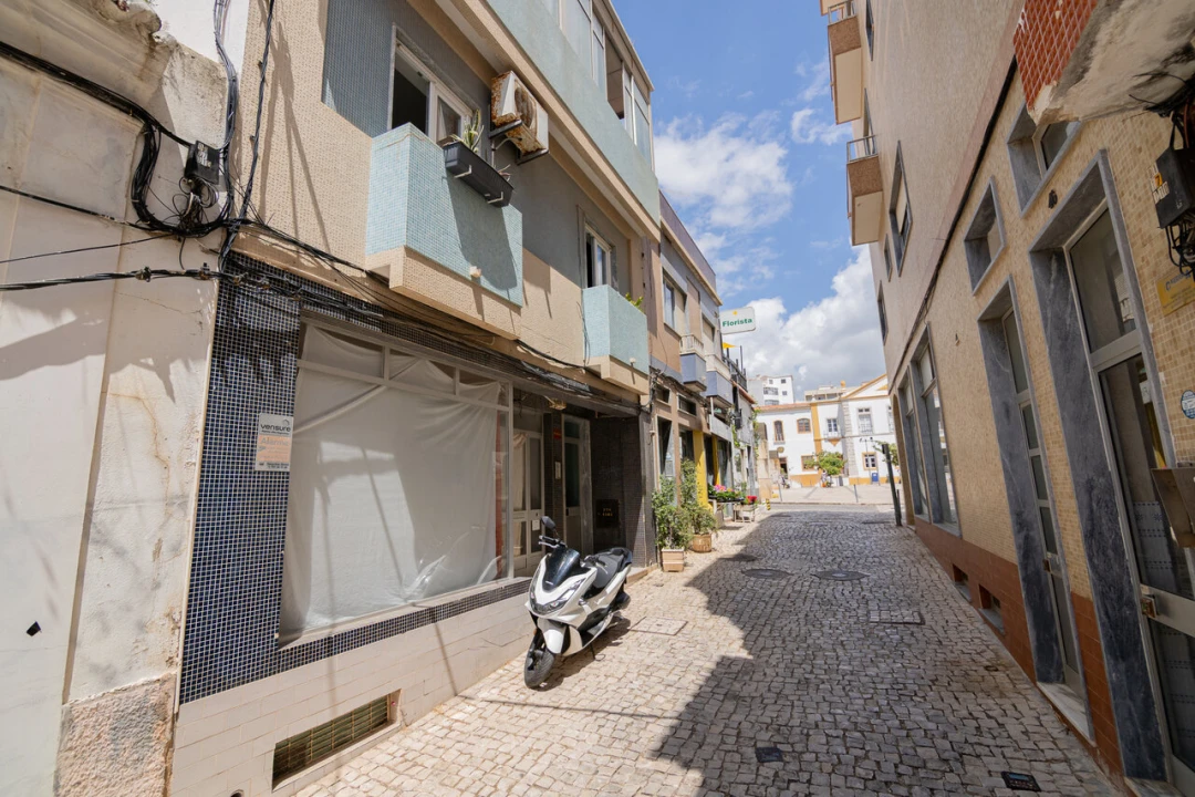 Apartamento T2 para Venda em Portimão Foto 2