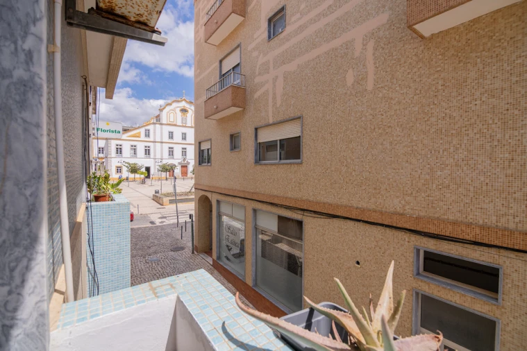 Apartamento T2 para Venda em Portimão Foto 27