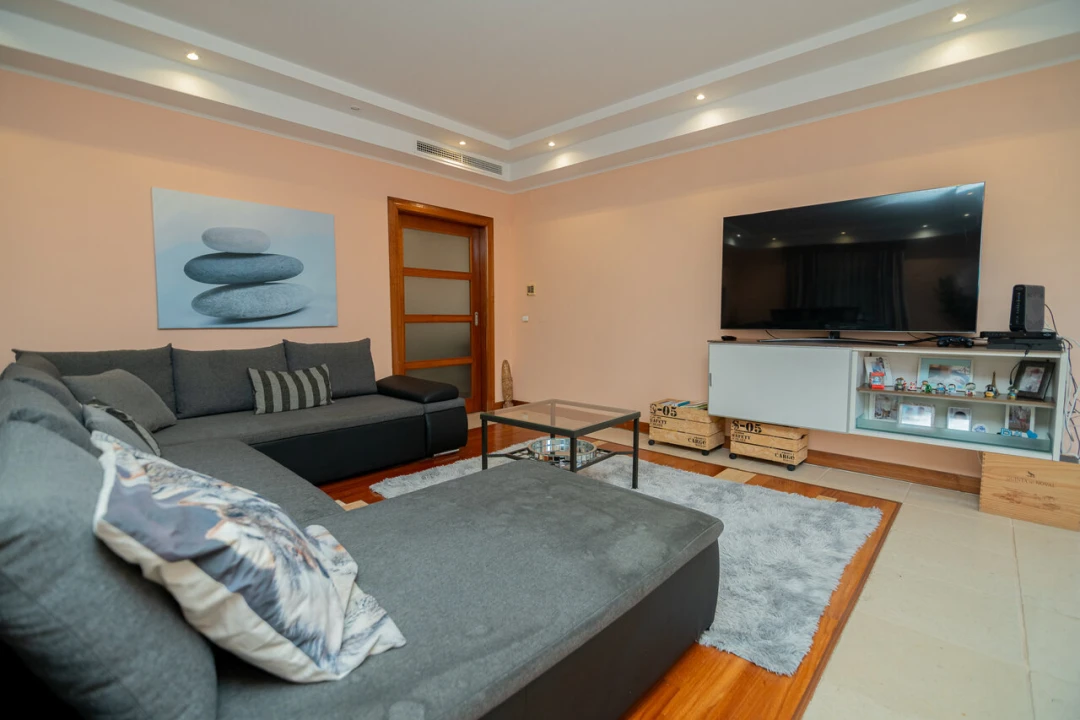 Apartamento T2 para Venda em Estômbar e Parchal Foto 8