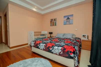 Apartamento T2 para Venda em Estômbar e Parchal