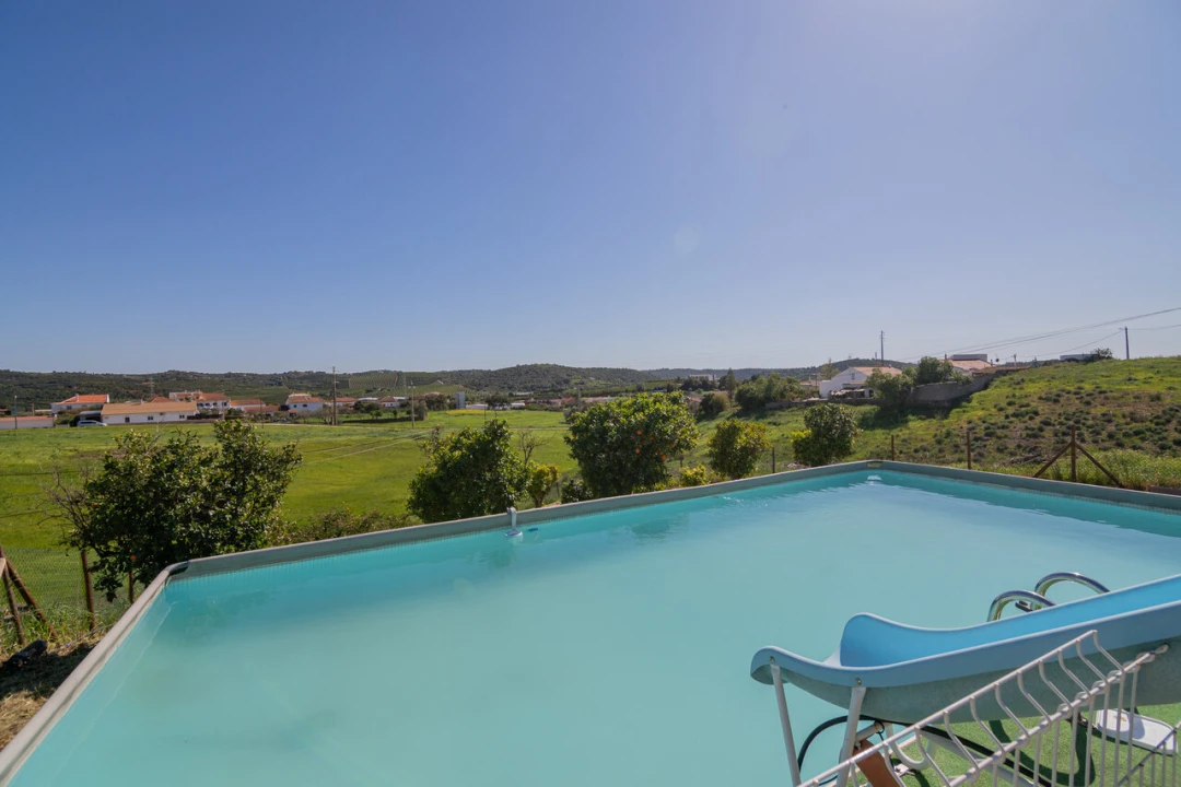Moradia T4 para Venda em Silves Foto 1
