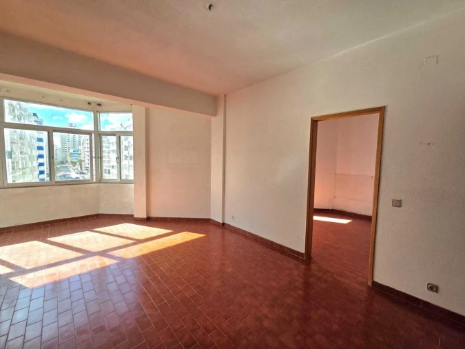 Apartamento T2 para Venda em Armação de Pera Foto 2