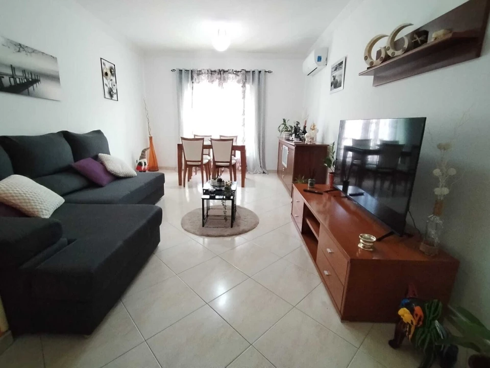 Apartamento T2 para Venda em Algoz e Tunes Foto 2