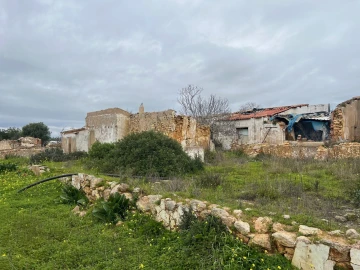 Terreno para Venda em Alcantarilha e Pêra