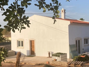 Moradia T5 para Venda em Ferreiras