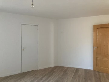 Moradia T5 para Venda em Ferreiras