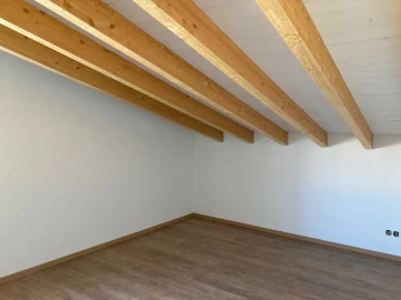 Moradia T5 para Venda em Ferreiras