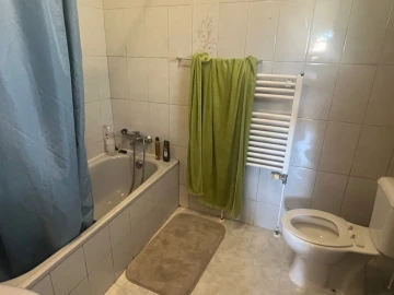 Moradia T5 para Venda em Albufeira e Olhos de Água