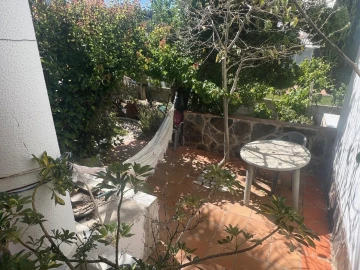Moradia T5 para Venda em Albufeira e Olhos de Água