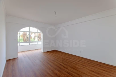 Apartamento T2 para Arrendamento em Oeiras e São Julião da Barra, Paço de Arcos e Caxias