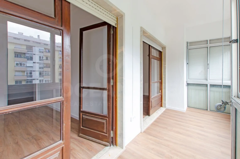 Apartamento T2 para Arrendamento em Oeiras e São Julião da Barra, Paço de Arcos e Caxias Foto 23