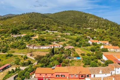 Moradia T7 para Venda em Alferce