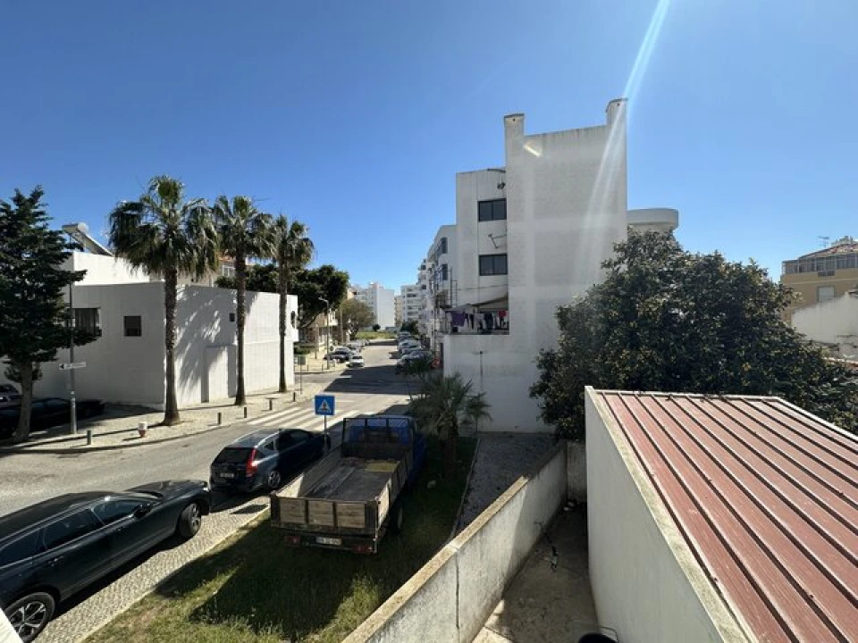 Apartamento T1 para Venda em Quarteira Foto 11