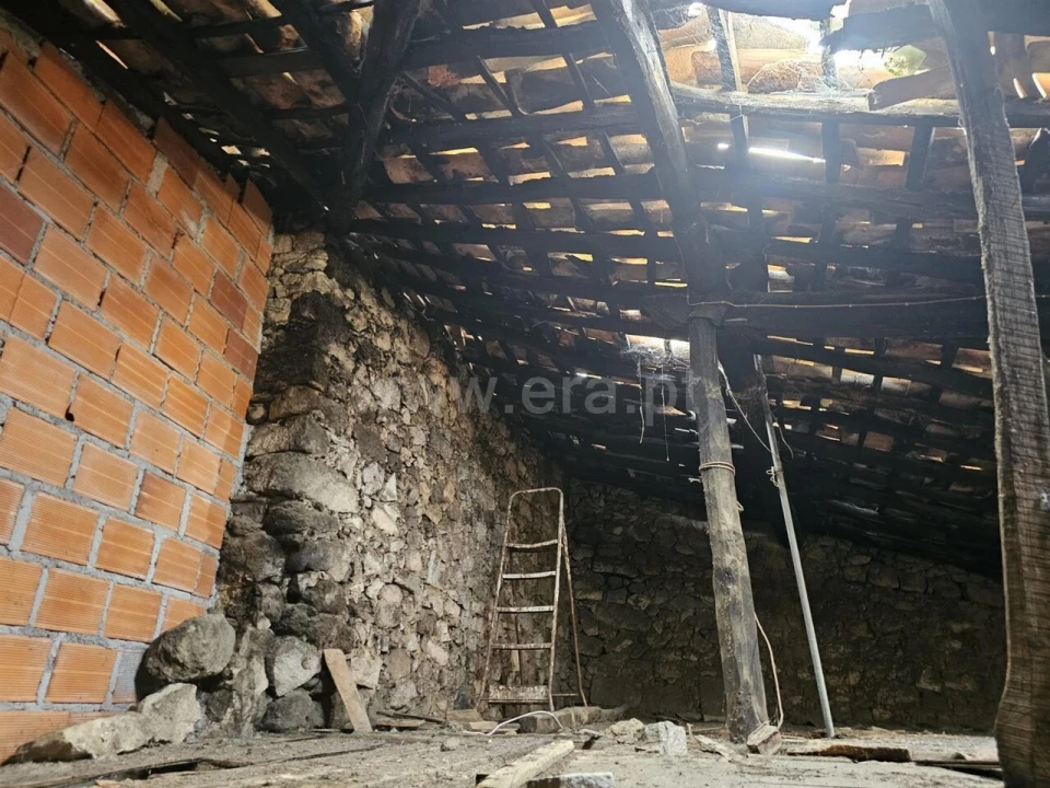 Moradia T3 para Venda em Fundão, Valverde, Donas, A. Joanes, A. Nova Cabo Foto 7
