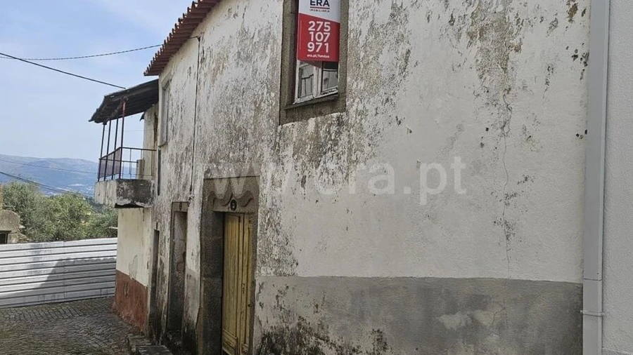 Moradia T3 para Venda em Fundão, Valverde, Donas, A. Joanes, A. Nova Cabo
