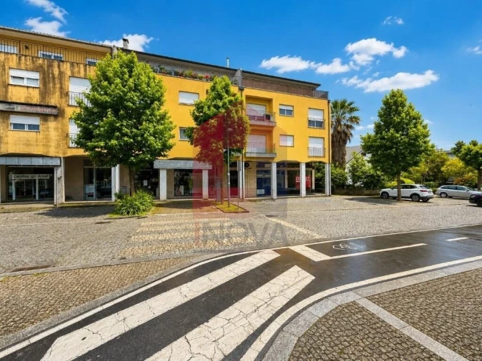 Apartamento T3 para Venda em Vila Verde e Barbudo Foto 2