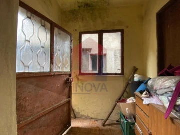 Moradia T7 para Venda em Vade