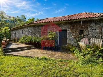 Moradia T7 para Venda em Vade