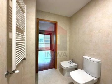 Apartamento T3 para Venda em Santa Maria Maior e Monserrate e Meadela