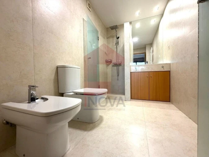 Apartamento T3 para Venda em Santa Maria Maior e Monserrate e Meadela Foto 12