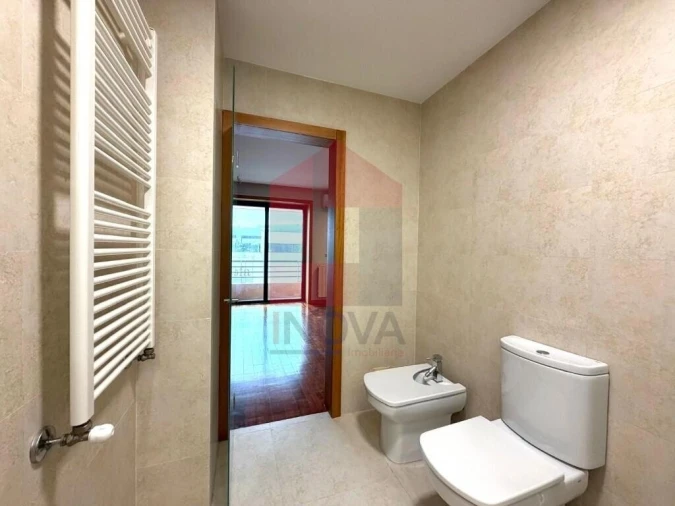 Apartamento T3 para Venda em Santa Maria Maior e Monserrate e Meadela Foto 13