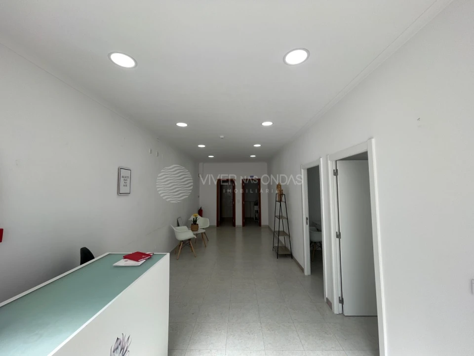 Loja para Arrendamento em Setubal (São Sebastião) Foto 3