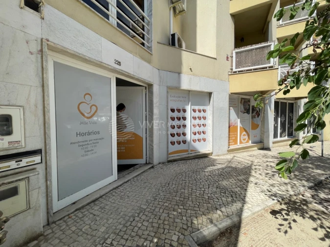 Loja para Arrendamento em Setubal (São Sebastião) Foto 11