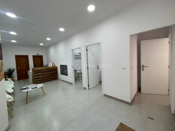 Loja para Arrendamento em Setubal (São Sebastião) Foto 9