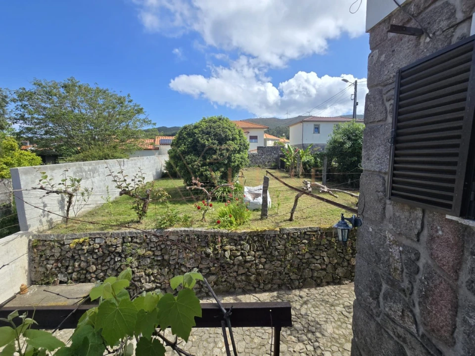 Moradia T3 para Venda em Sopo Foto 6