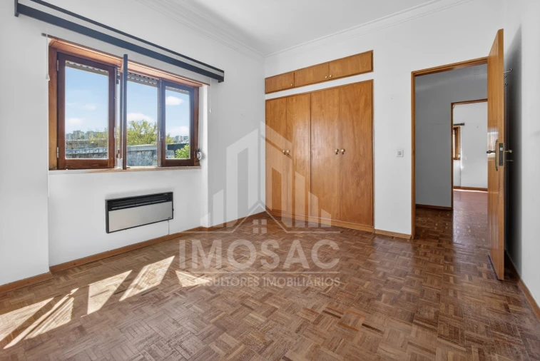 Moradia T3 para Venda em Loures Foto 12