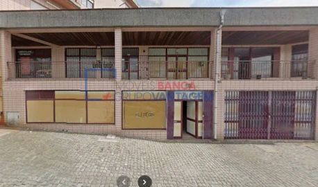 Loja para Venda em Delães