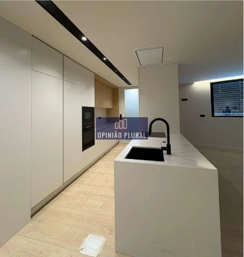 Apartamento T3 para Venda em Gondomar (São Cosme), Valbom e Jovim