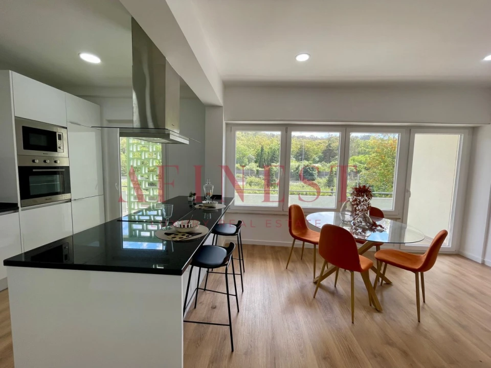 Apartamento T3 para Venda em Benfica Foto 1